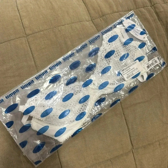 TIMPA NWT Duet Lace Demi Bra White Underwire Shallow Cup 32C - Picture 5 of 8